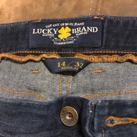 NWOT 4 Lucky Brand Jeans Bundle!! - Picture 6 of 8